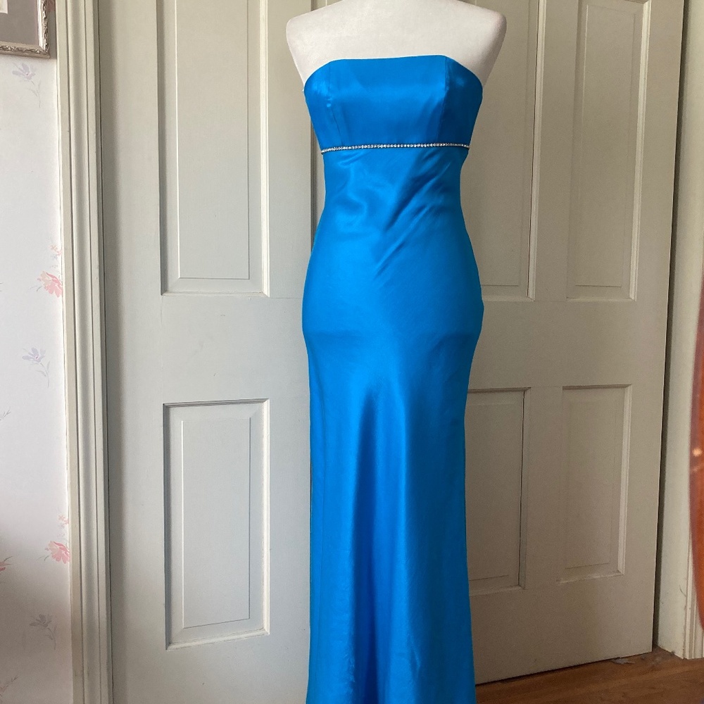 Faviana Rhinestone Evening Gown & Wrap  SZ 3/4